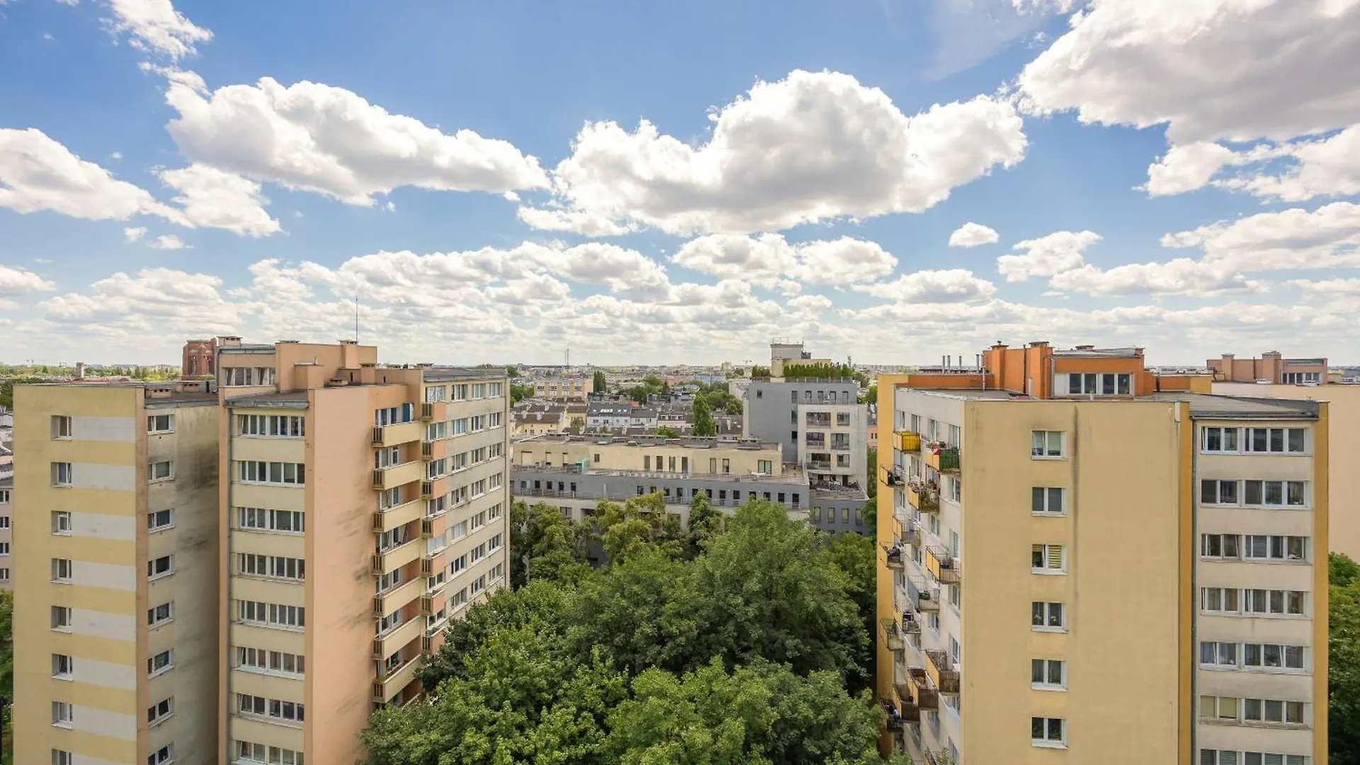 Cozy Apartment With Terrace Room Near Warszawa Zachodnia By Noclegi Renters